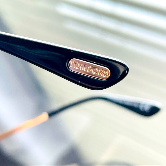 New Tom Ford Sunglasses - Picture 4 of 12
